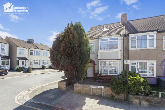 2 bed property, in Parkfield Road, £270,000