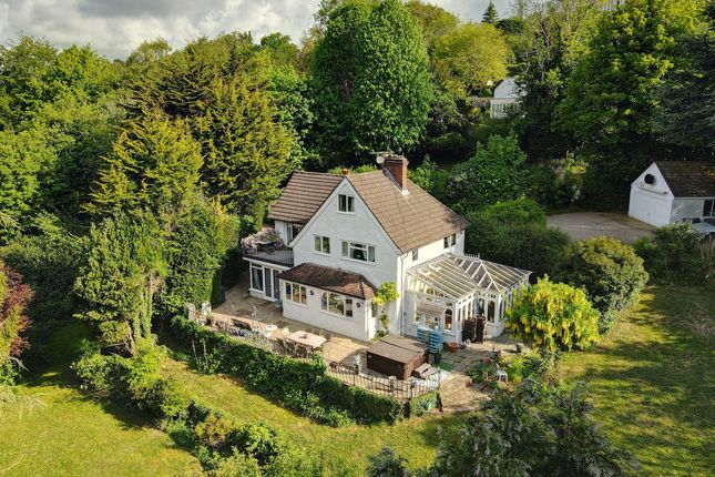 3 bed property, in Shepherds Hill, £825,000