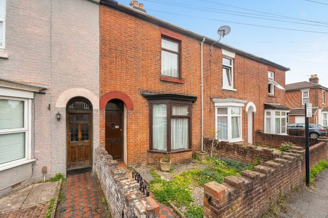 3 bed property, in Hewitts Road, £250,000
