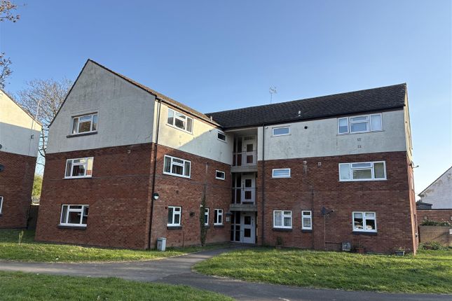 2 bed property, in School Road, £119,950