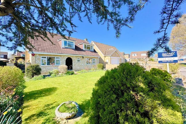 4 bed property, in Balmoral Road, £450,000