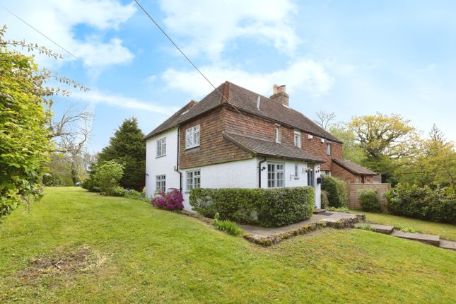 4 bed property, in Riverhill, £650,000