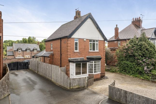 3 bed property, in Park Lane, £330,000