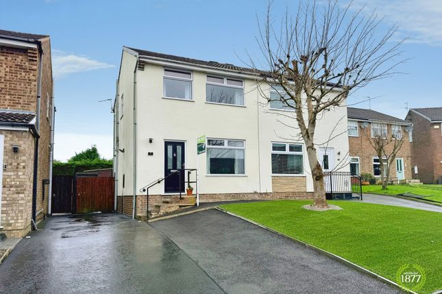 2 bed property, in Beech Close, £170,000