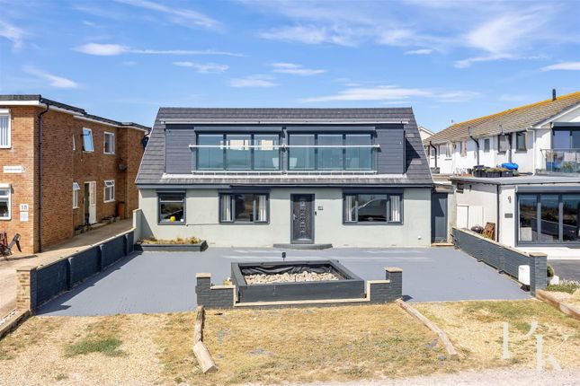 5 bed property, in The Esplanade, £779,000