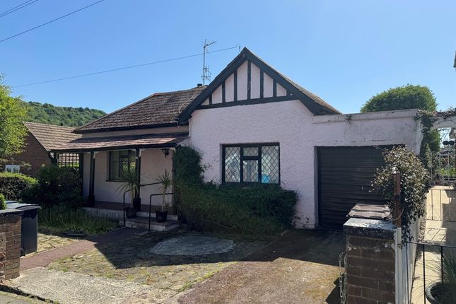 2 bed property, in 23 Common Lane, £210,000