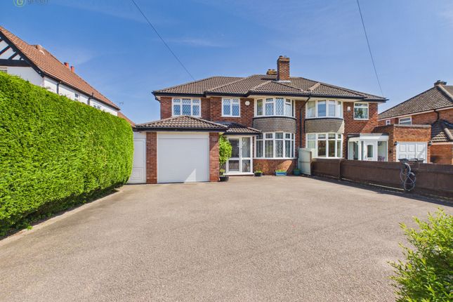 4 bed property, in Whitehouse Common Road, £525,000
