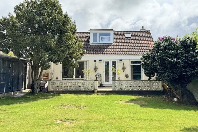 4 bed property, in Quintrell Gardens, £365,000