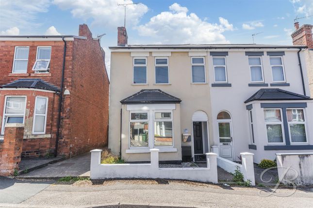 3 bed property, in Stella Street, £200,000