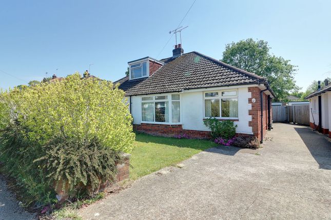 2 bed property, in Cherry Tree Avenue, £260,000