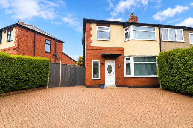 3 bed property, in Hawkhurst Avenue, £230,000