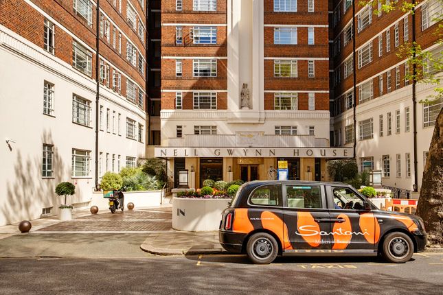 Studio, in Sloane Avenue, £325,000