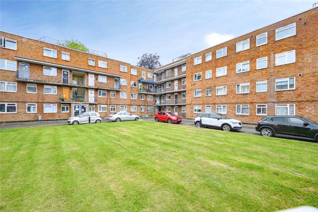 1 bed property, in Viceroy Court, £95,000
