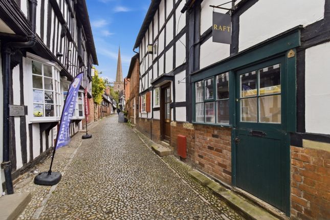4 bed property, in Church Lane, £450,000
