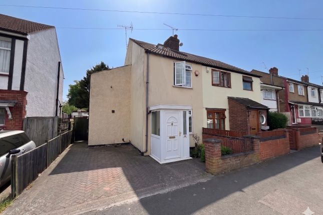 3 bed property, in Blundell Road, £315,000