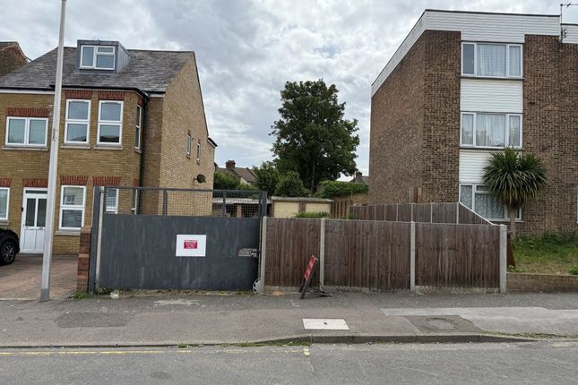 Studio, in 7 Napier Road, £180,000