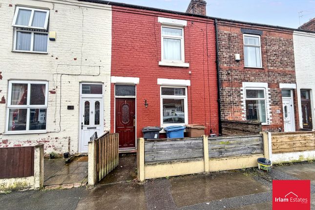 2 bed property, in Dean Road, £150,000