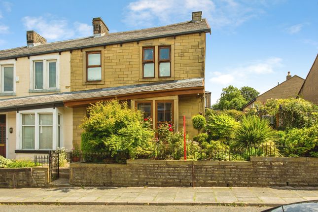 5 bed property, in Albion Street, £250,000