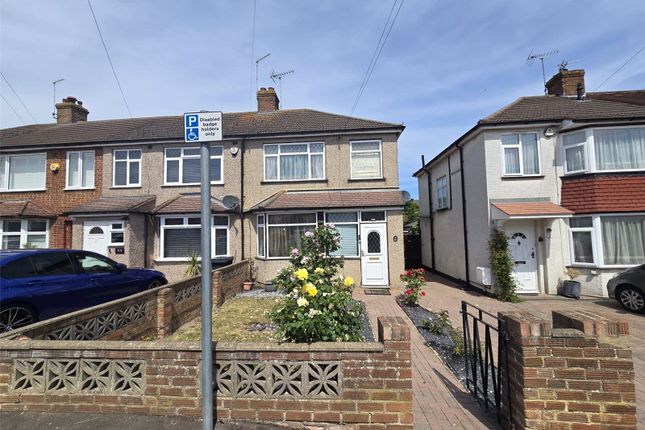 3 bed property, in Sutton Court Road, £500,000