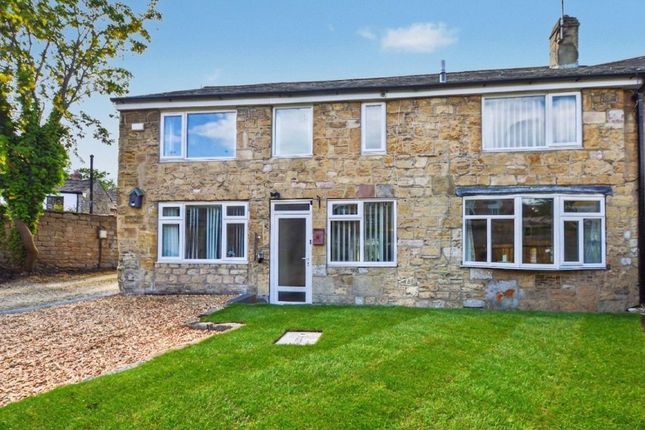 3 bed property, in Carr Beck Close, £280,000