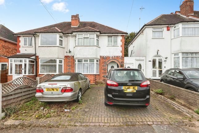 3 bed property, in Barrows Lane, £198,000