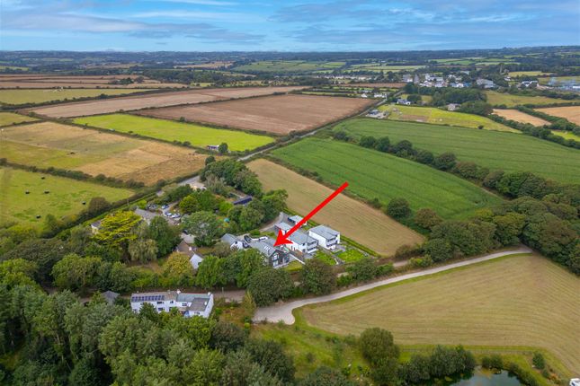 4 bed property, in Polgarth Farm, £795,000