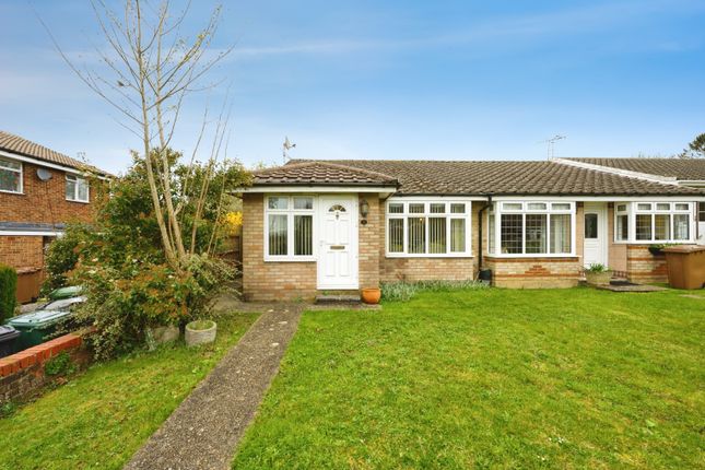 2 bed property, in Headley Grove, £400,000