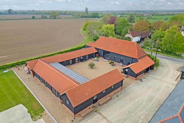 7 bed property, in Hall Road, £2,500,000