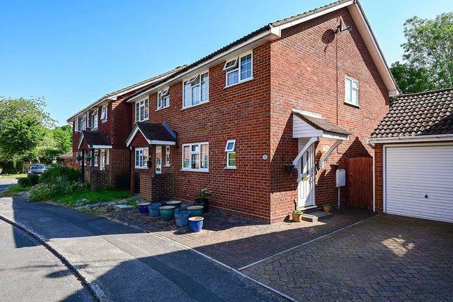 3 bed property, in Greenwood Drive, £350,000