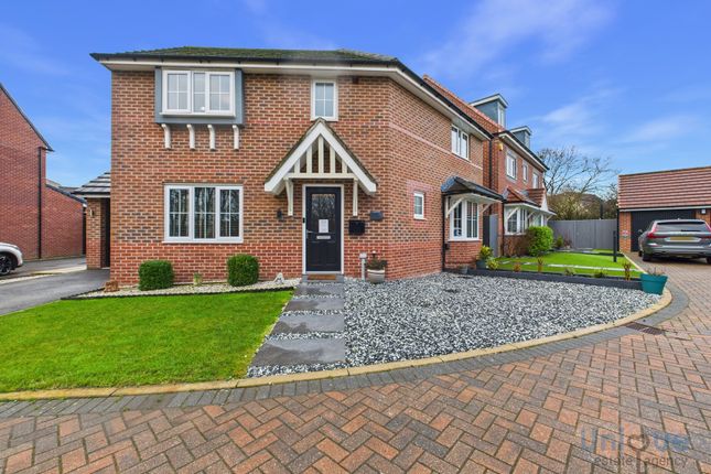 3 bed property, in Newsham Gardens, £324,950