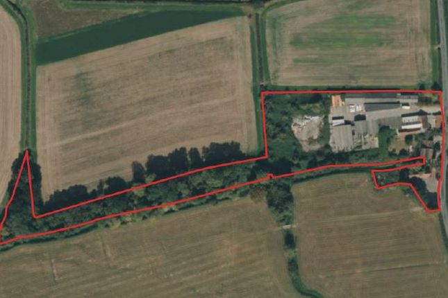 5 bed property, in Hambridge Mill, £600,000