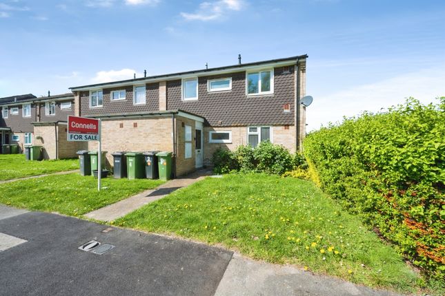1 bed property, in Selborne Drive, £105,000