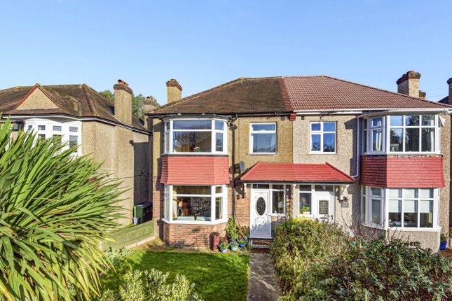 4 bed property, in Marvels Lane, £600,000