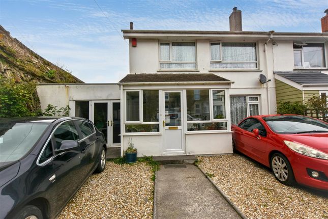 4 bed property, in Glenfeadon Terrace, £425,000