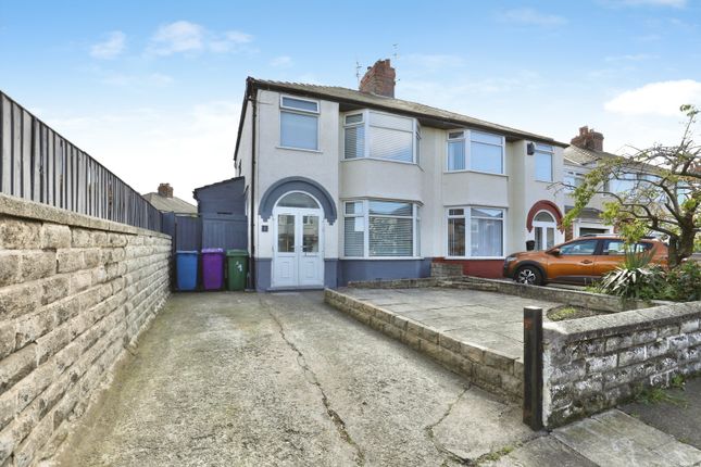 3 bed property, in Castlegate Grove, £310,000