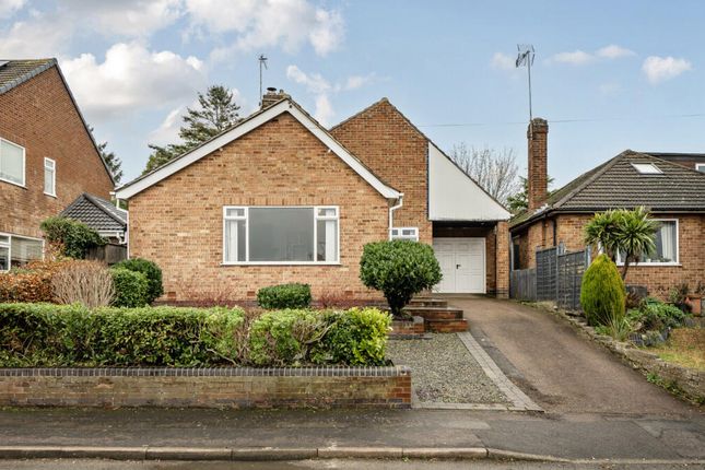 3 bed property, in Spring Close, £262,000