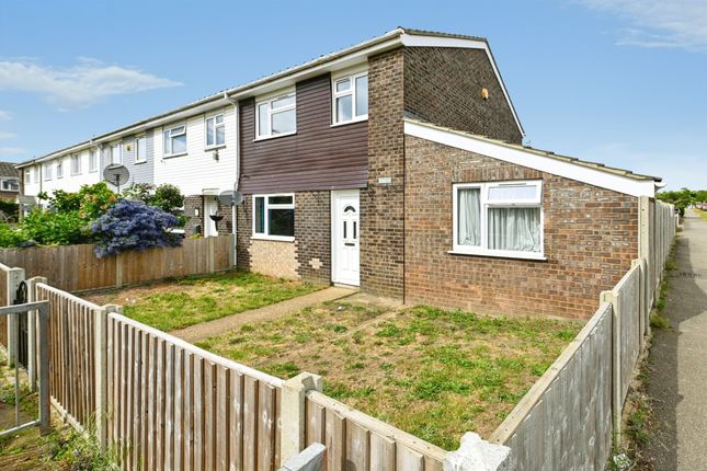 4 bed property, in Wingfield, £280,000