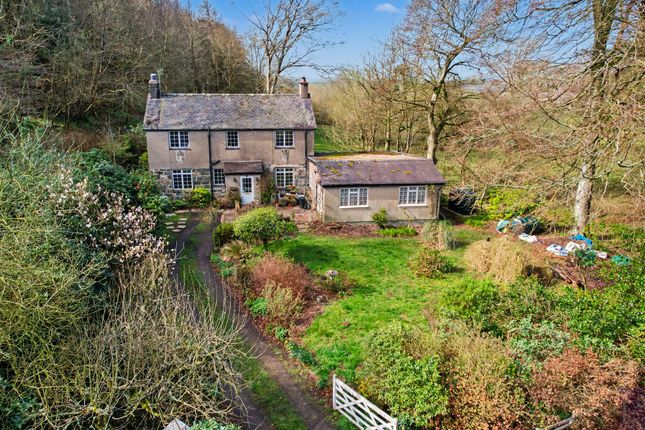4 bed property, in Lodge Isaf, £350,000