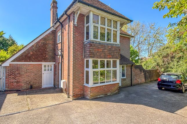 3 bed property, in 11 North Trade Road, £699,950