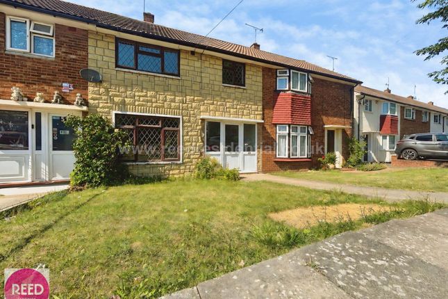 3 bed property, in Martock Avenue, £270,000