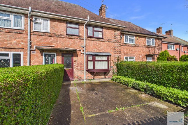 3 bed property, in Brook Road, £215,000