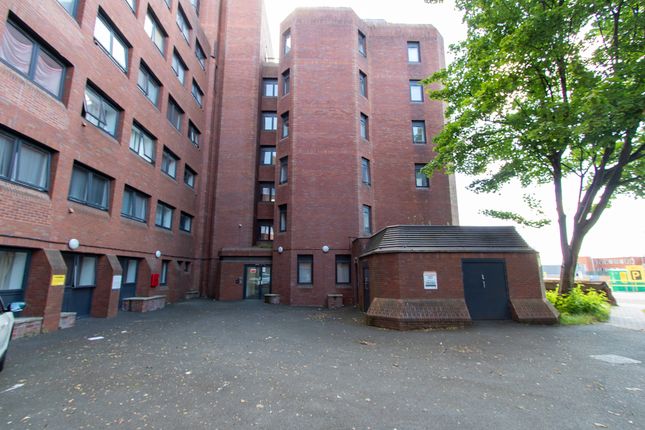 1 bed property, in Church Street, £100,000