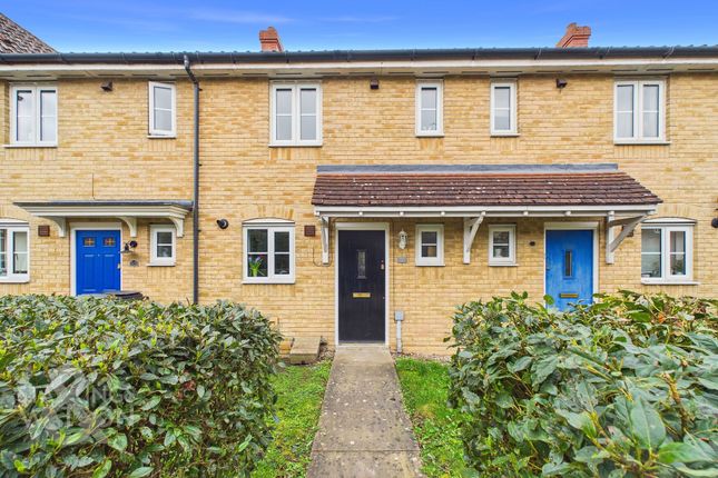 2 bed property, in Pennycress Drive, £220,000