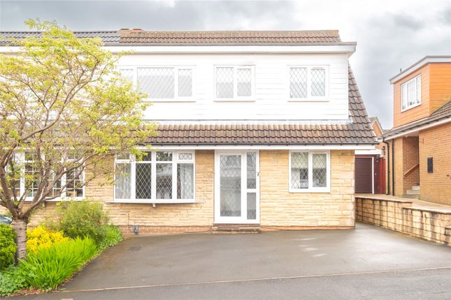 4 bed property, in Matthew Grove, £350,000