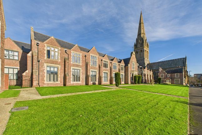 Land, in Mount Dinham Court, £290,000
