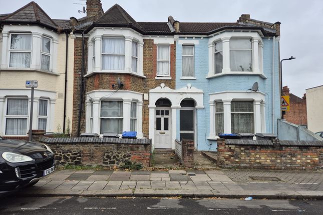 2 bed property, in Roundwood Road, £349,950