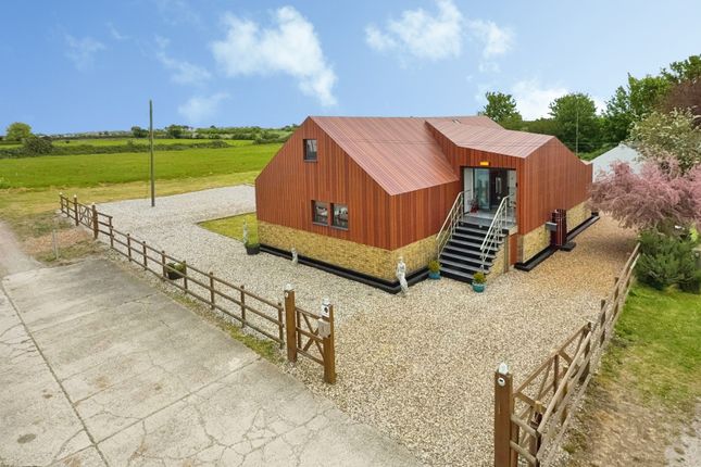 3 bed property, in Poynters Lane, £950,000
