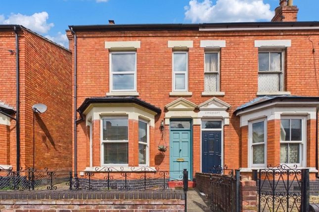 4 bed property, in Nelson Road, £279,000