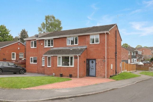 4 bed property, in Foxcroft Drive, £240,000