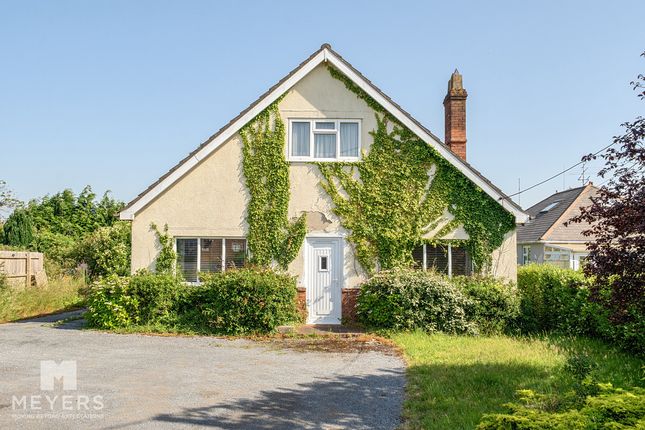 5 bed property, in Dorchester Road, £300,000